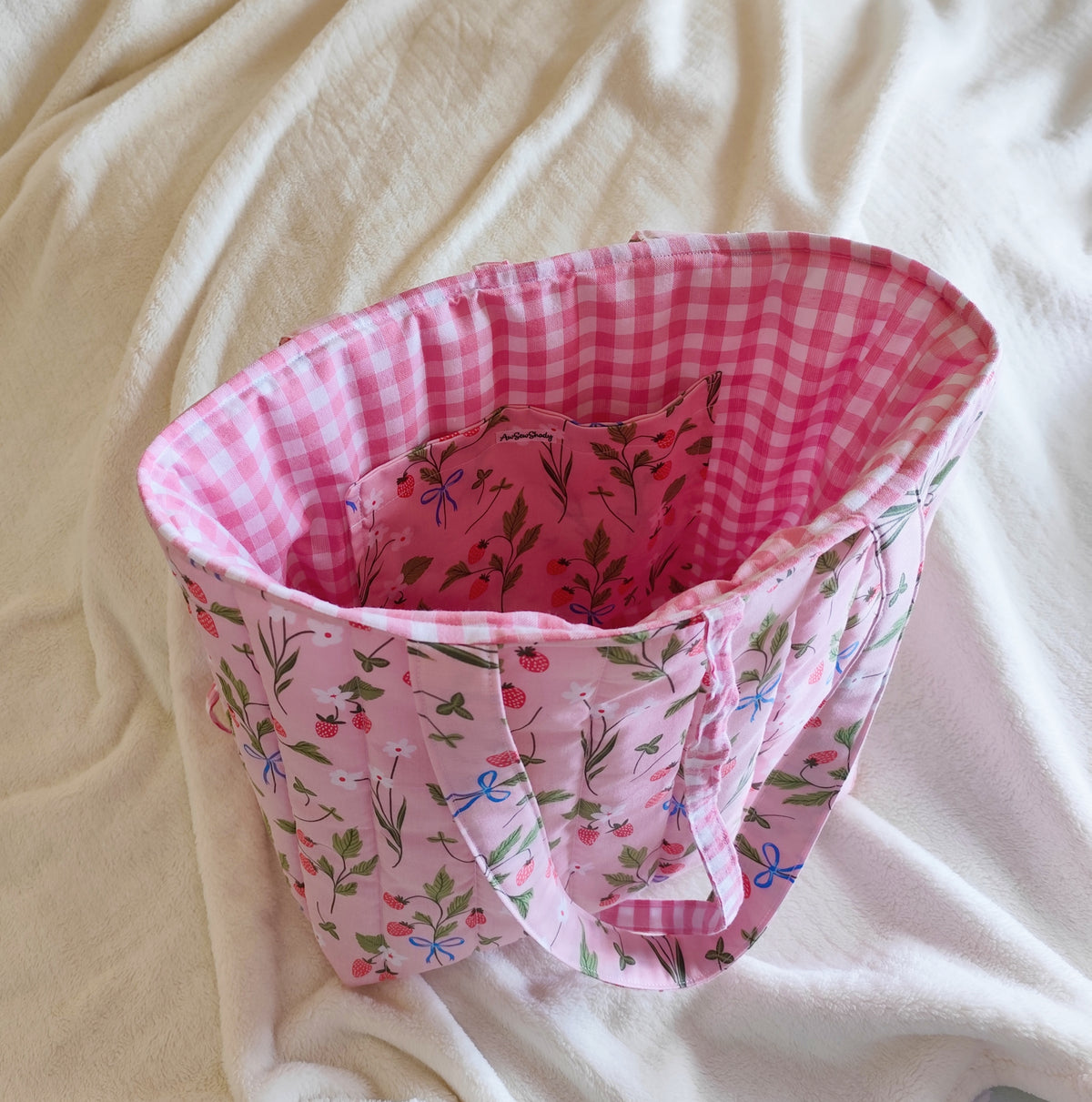 Handmade Quilted Floral & BowsTote Bag